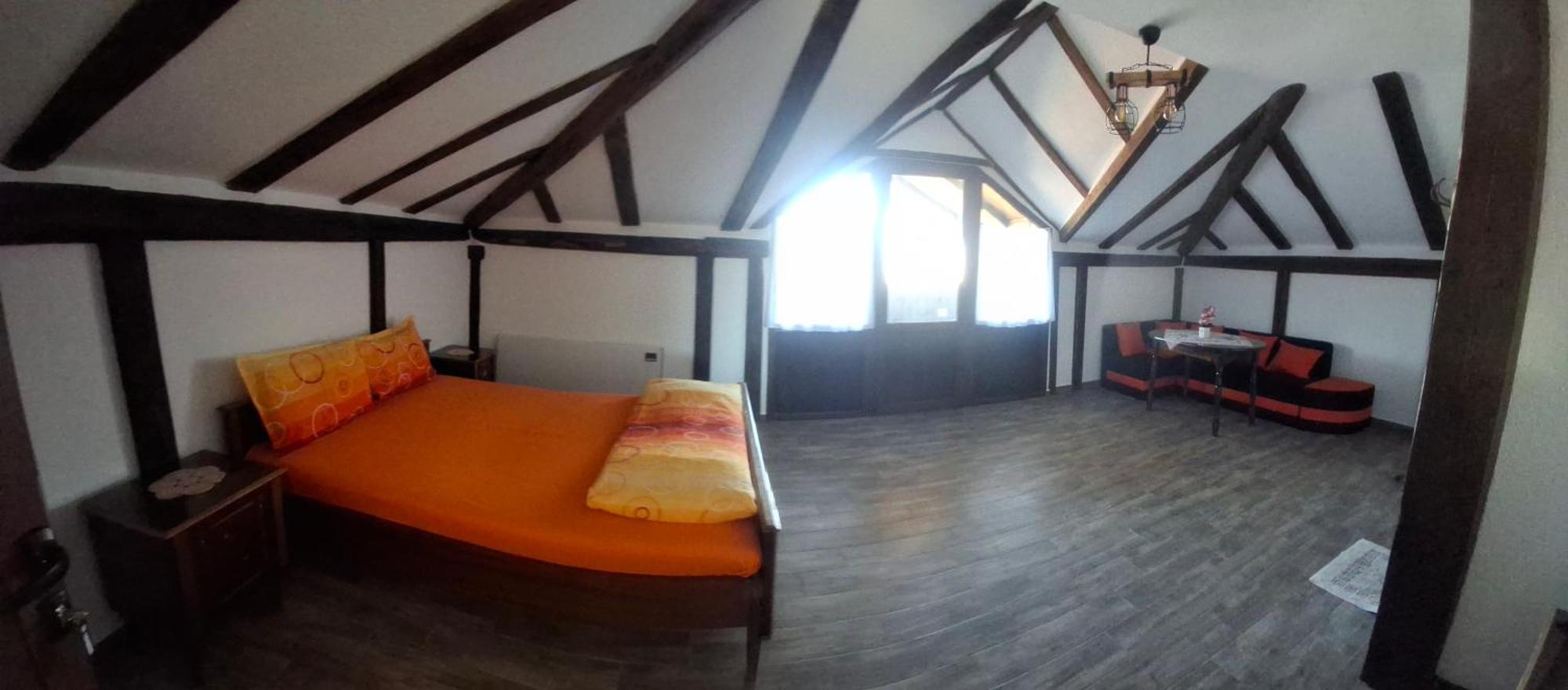Family Hotel Kalifer Kalofer Εξωτερικό φωτογραφία