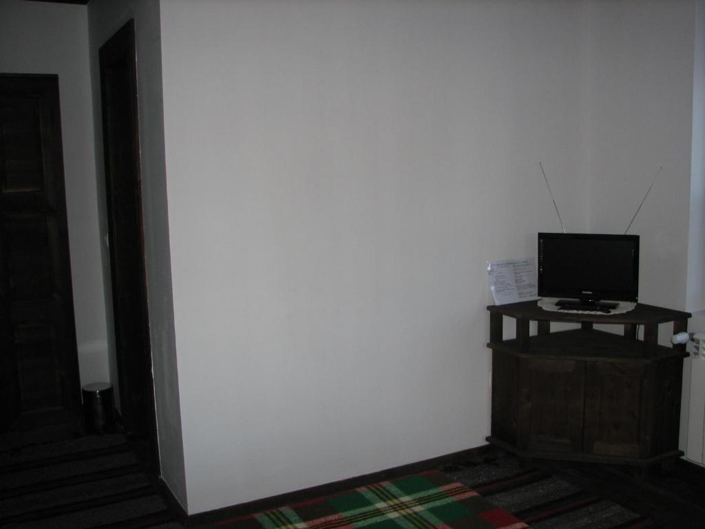 Family Hotel Kalifer Kalofer Δωμάτιο φωτογραφία