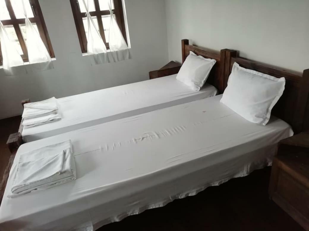 Family Hotel Kalifer Kalofer Εξωτερικό φωτογραφία